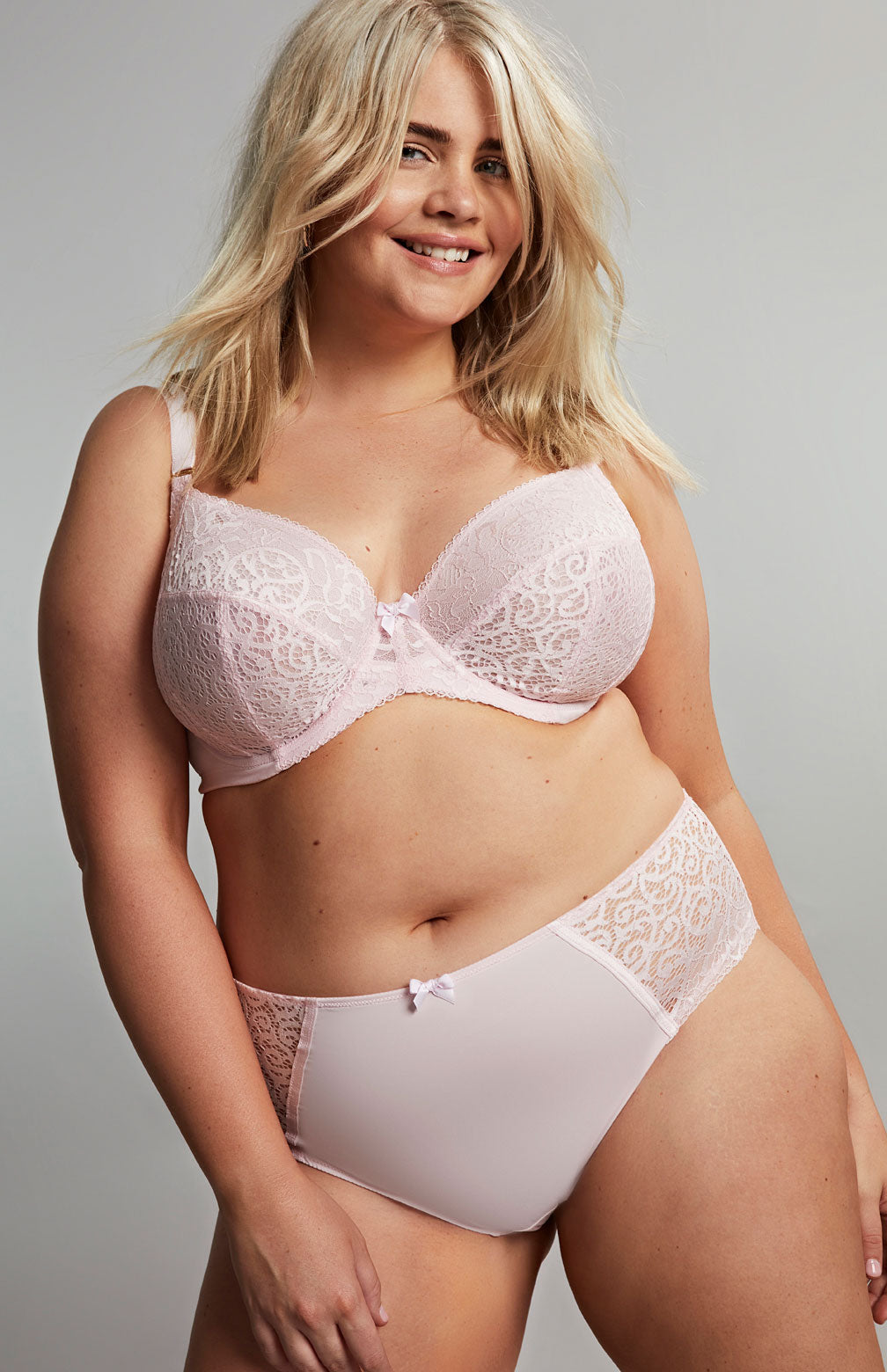 Sculptresse Estel Plunge Bra